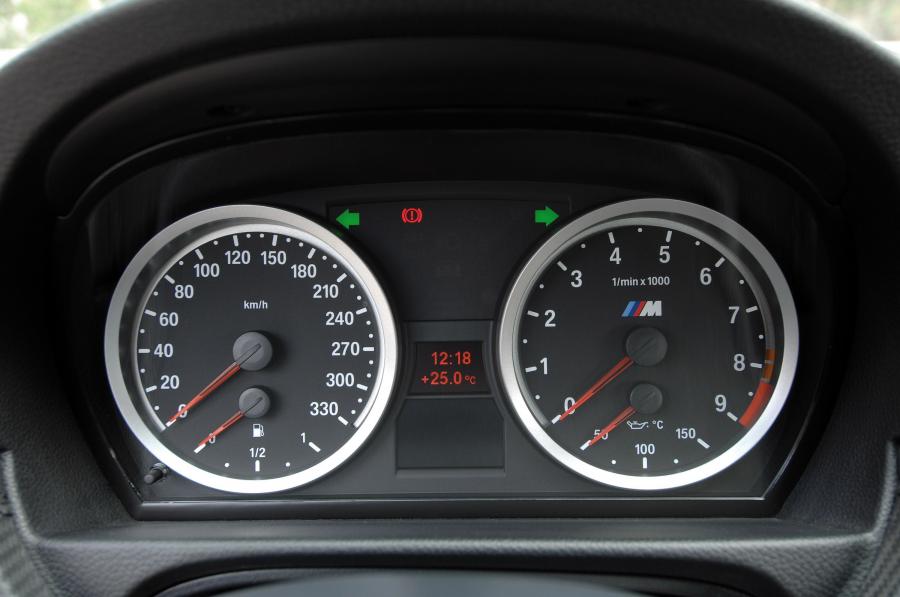  BMW M3 2009 года  (фото 3 из 38)